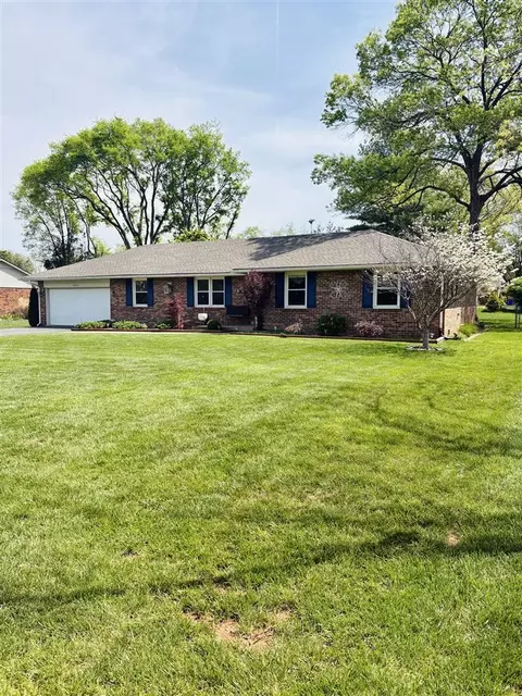 2428 Tipperary Dr, Bowling Green, KY 42104
