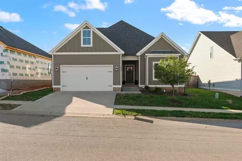 637 Boston Park Dr, Bowling Green, KY 42103