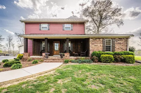 1109 Halifax Rd, Scottsville, KY 42164