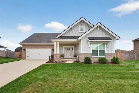 2772 Harton Ln, Bowling Green, KY 42104