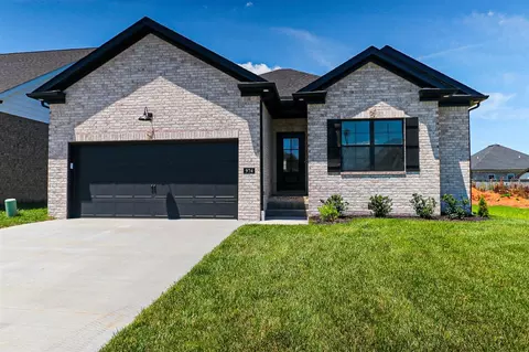 974 County House Ln, Bowling Green, KY 42101
