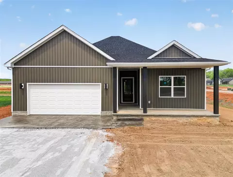 131 Mccutchen Ct, Auburn, KY 42206