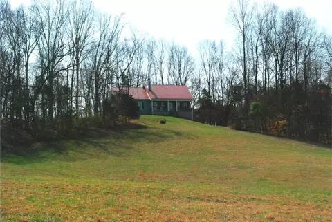 4900 Old Glasgow Rd, Scottsville, KY 42164