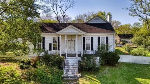 205 E 10th St, Russellville, KY 42276