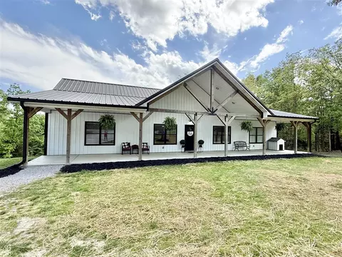 182 Doe Run Rd, Morgantown, KY 42261