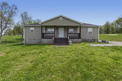 1086 Will Bohannon Rd, Smiths Grove, KY 42171