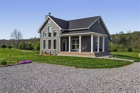 1727 Ferris Creek Rd, Burkesville, KY 42717