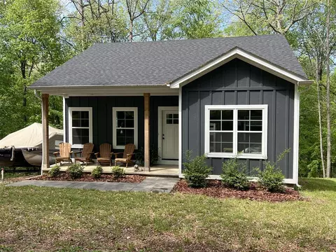 22 Woodcove Rd, Scottsville, KY 42164