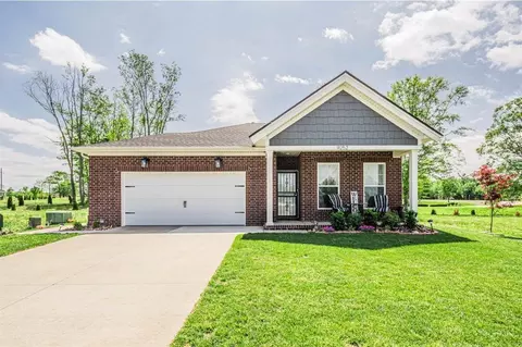 9252 Woodgate Cir, Alvaton, KY 42122