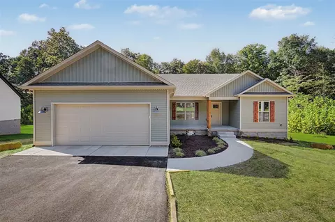62 Vance Dr, Scottsville, KY 42164