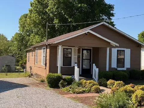 1406 Nutwood St, Bowling Green, KY 42104