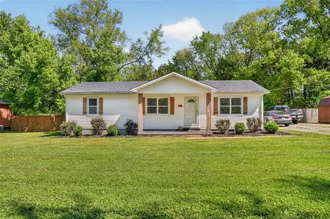 138 Markham Ln, Russellville, KY 42276