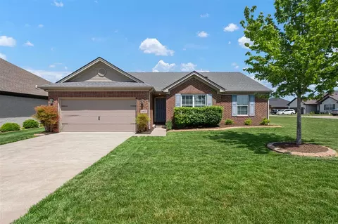 5427 Hackberry Way, Bowling Green, KY 42101