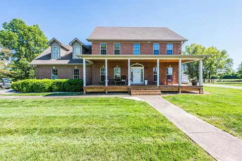 644 M Johnson Rd, Smiths Grove, KY 42171