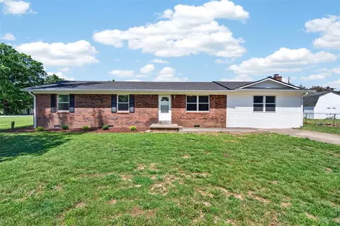 960 Plum Springs Rd, Bowling Green, KY 42101