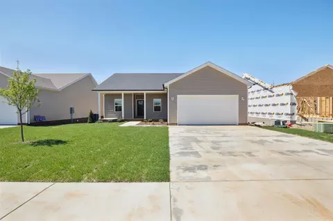 1365 Rhythm Ln, Bowling Green, KY 42101