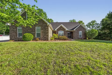 240 Cross Creek Ct, Alvaton, KY 42122