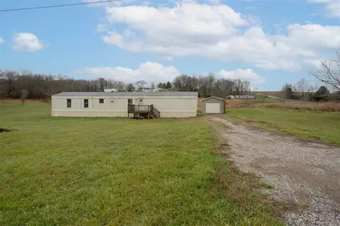60 Oak View Dr, Smiths Grove, KY 42171