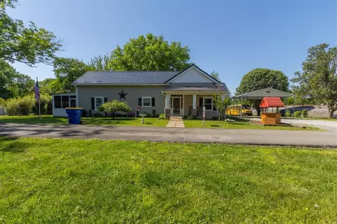 803 S Robinson St, Woodburn, KY 42170