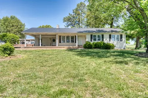 2289 Montgomery Rd, Auburn, KY 42206
