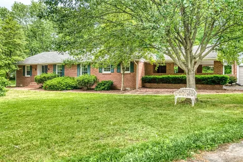 505 S College St, Franklin, KY 42134