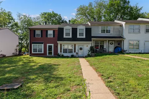 125 Pebble Ct, Bowling Green, KY 42101