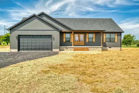 112 Fairfield Dr, Russellville, KY 42276