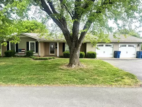 446 Lawson St, Smiths Grove, KY 42171