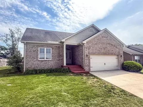 2861 Gunsmoke Trail Way, Bowling Green, KY 42101