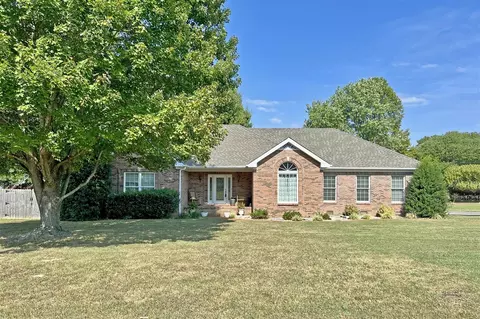 1002 Dogwood Dr, Franklin, KY 42134