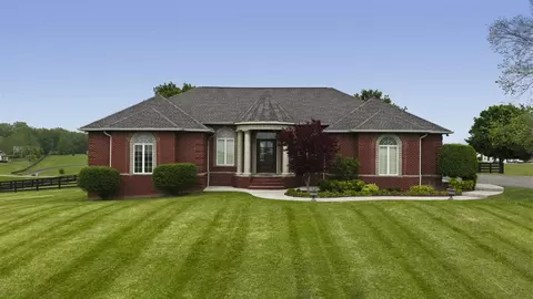 260 Stone Trace Ct, Alvaton, KY 42122