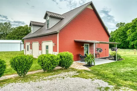 4702 Chandlers Rd, Auburn, KY 42206