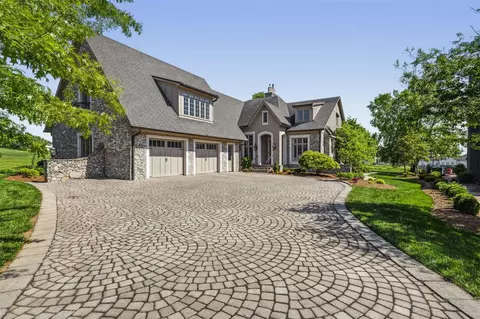 1465 Drakes Ridge Ln, Bowling Green, KY 42103