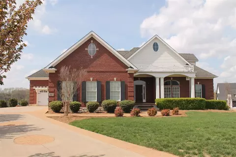 1221 Drakes Ridge Ln, Bowling Green, KY 42103