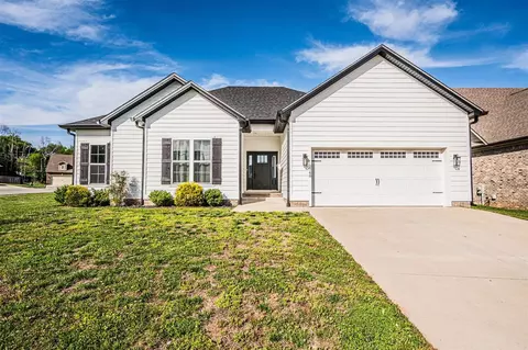 2768 Winstar Ct, Bowling Green, KY 42104