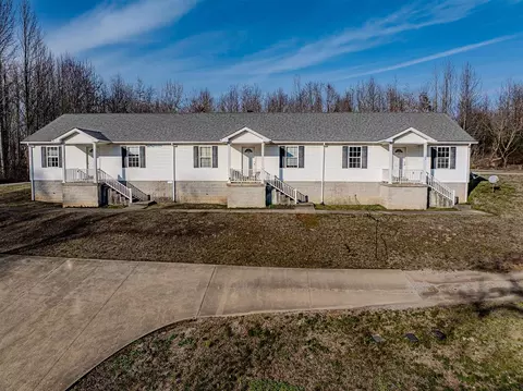 796 Oliver St, Scottsville, KY 42164