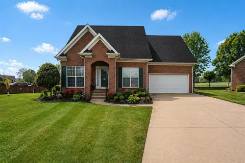 150 Prestwick Ct, Bowling Green, KY 42103