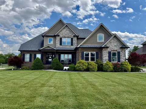 82 Pikes Peak Way, Bowling Green, KY 42104