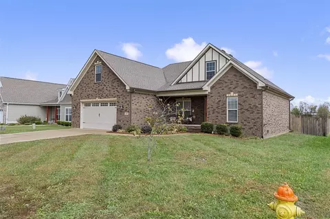 737 Heritage Preserve Ln, Bowling Green, KY 42104