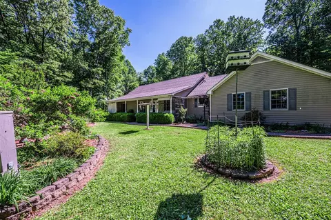 675 New Cut Rd, Bowling Green, KY 42103