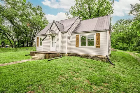 3920 Brownsville Rd, Brownsville, KY 42210