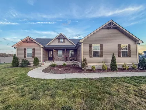 184 Greenbriar Ln, Smiths Grove, KY 42171