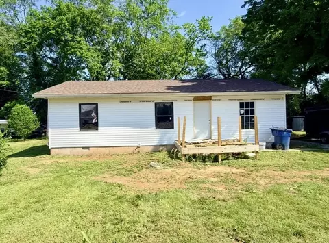 746 Maple St, Auburn, KY 42206