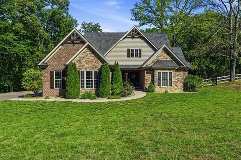 441 Doe Crossing Dr, Smiths Grove, KY 42171