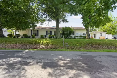 839 Locust Grove Rd, Elizabethtown, KY 42701