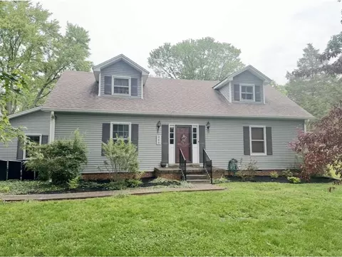 268 Old Greenville Rd, Bowling Green, KY 42101