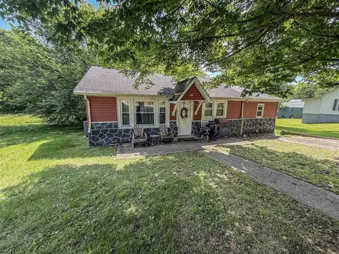 122 Lloyd St, Glasgow, KY 42141