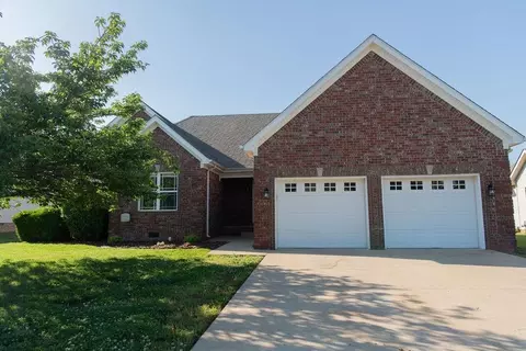 978 Wintercress Ln, Bowling Green, KY 42104