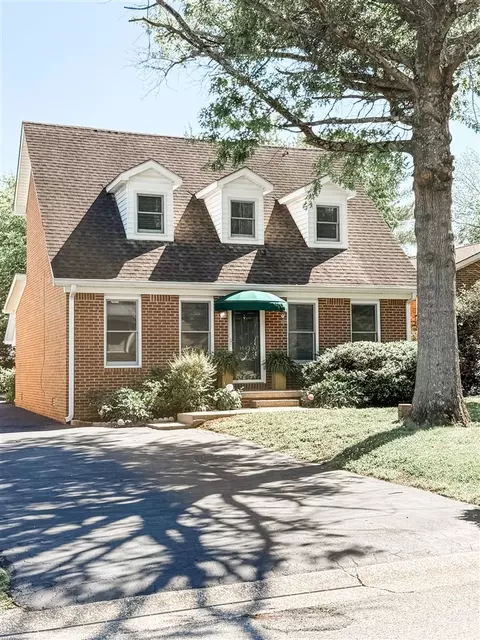 1613 Pleasant Way, Bowling Green, KY 42104