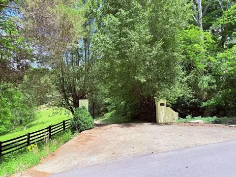 360 New Cut Rd, Bowling Green, KY 42103